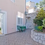 Anita Hvar Town