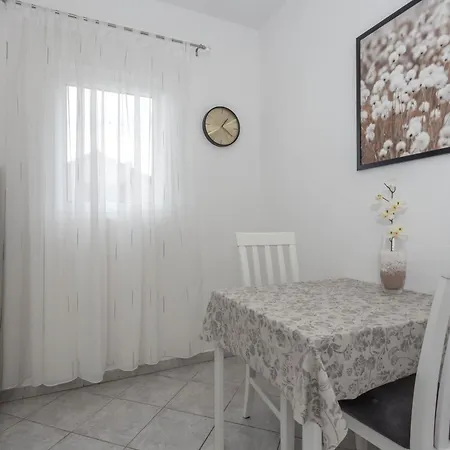 Anita Appartement *