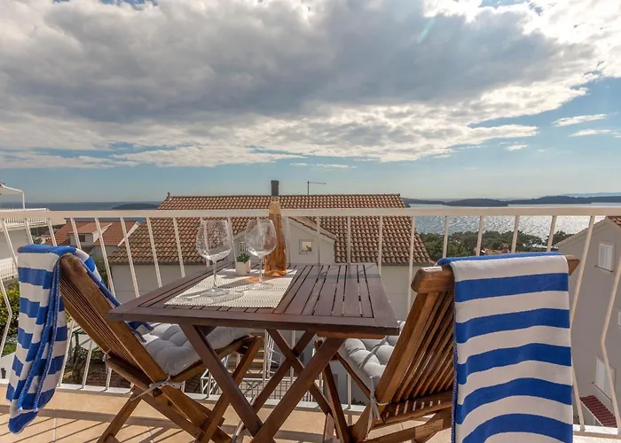 安尼塔公寓式旅馆 赫瓦尔